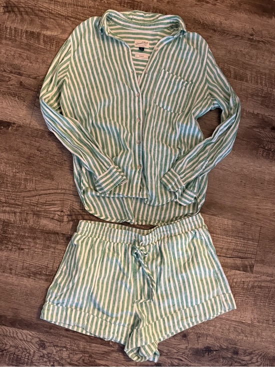 Universal Thread Tops - SOLD XP- Universal Thread Green & White Striped Linen Blend Two-Piece Set